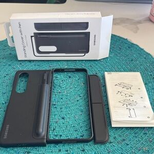 Galaxy ZFold4 Samsung Black Protective Cover with Stylus